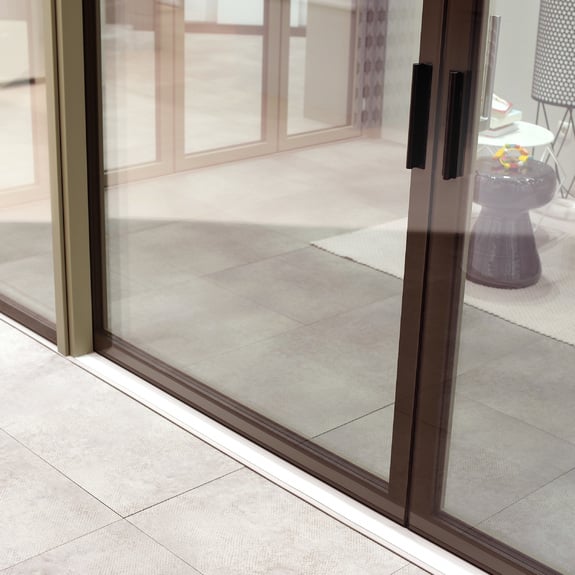 Mucho, mucho vidrio.