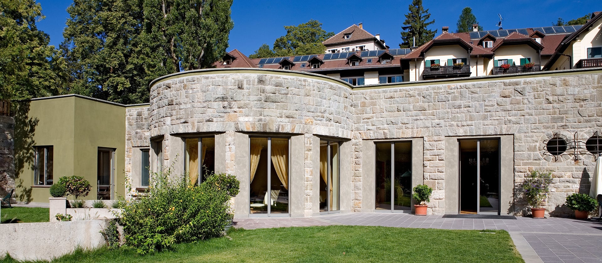 Windows and doors made of aluminium