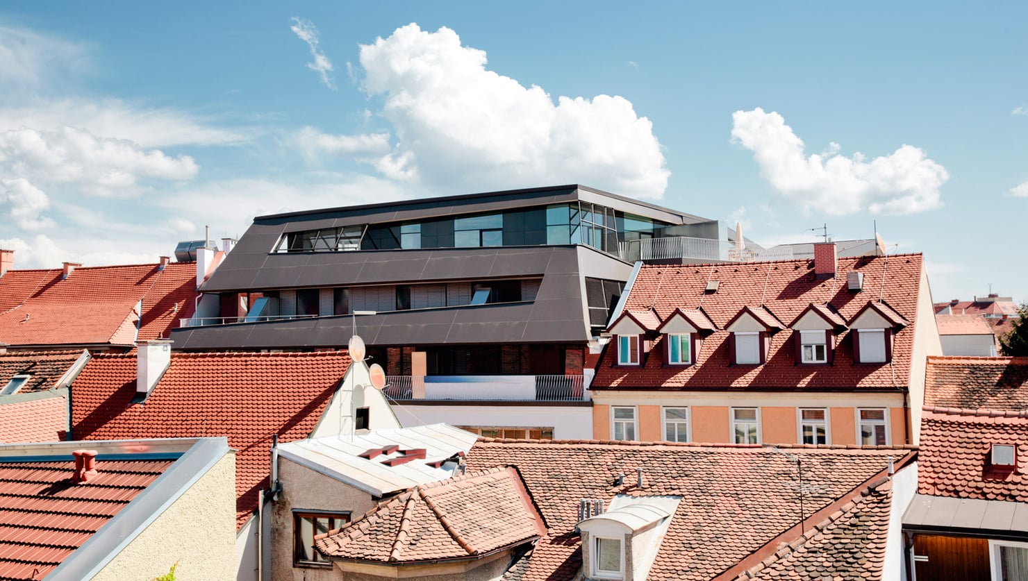 Respektiert und aufgestockt.