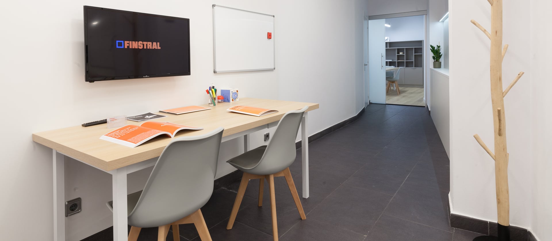 VIDAL PARTNERS, S.L.