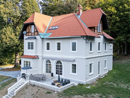 Kozijnvervanging bij villa in Karinthië