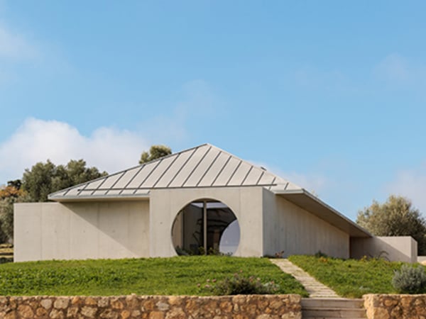 Stylish new-build near Palmela