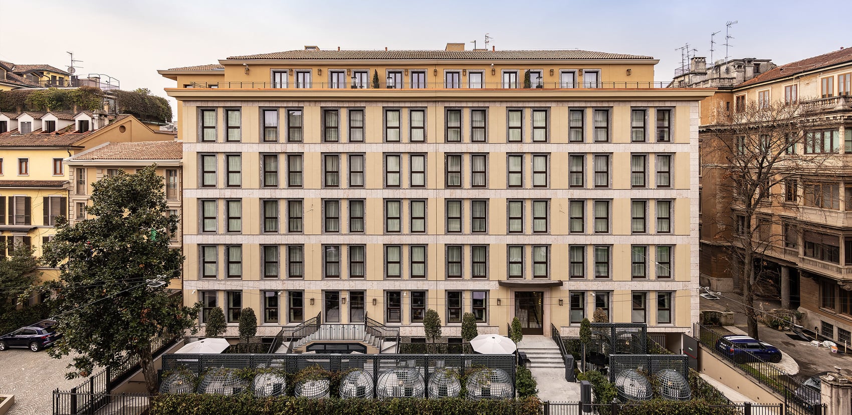 Hotel, Milan